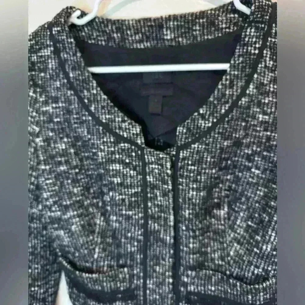 Banana Republic Women’s Vintage Italian Quality Tweed Wool Blazer Size 4 - Picture 2 of 8